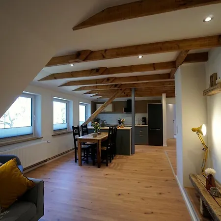 Raabennest - Bewusst Geniessen Junges Wohnen Im Alten Dorf Juebek